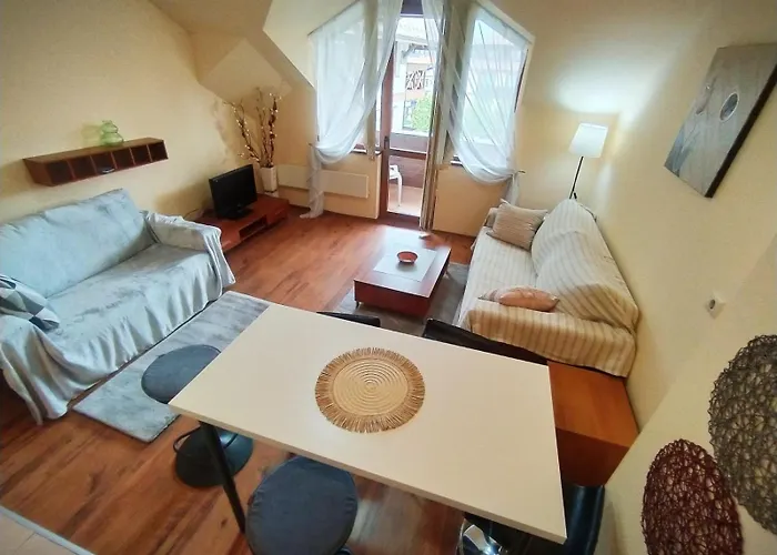 Cozy Flat In Neon 公寓